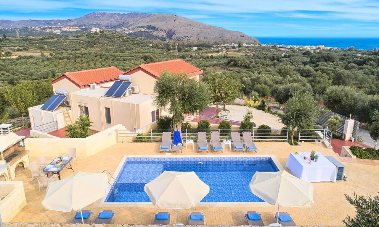 Aqua Blue Villas With Heated Pool Mathés Eksteriør bilde
