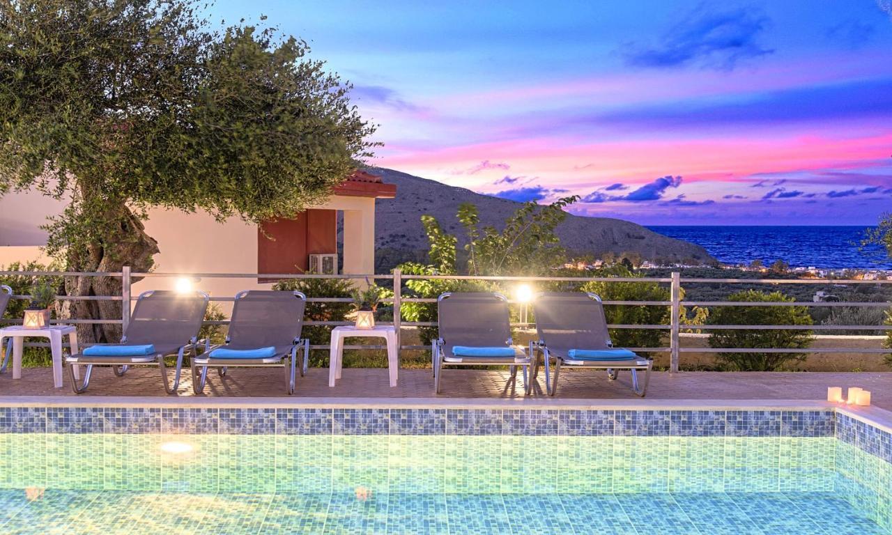 Aqua Blue Villas With Heated Pool Mathés Eksteriør bilde